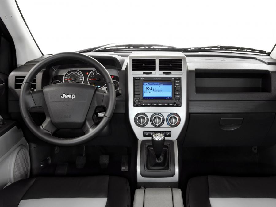  Jeep Compass 2006 года  (EU) (фото 7 из 18)